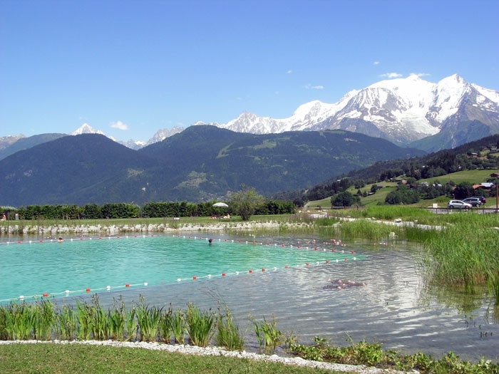 Swimming lake at Combloux