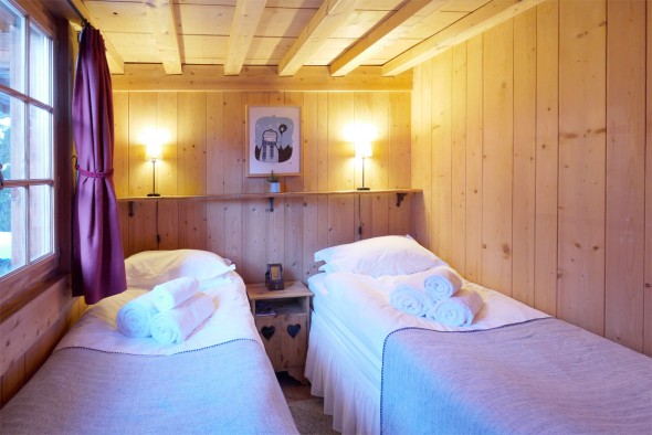 Upstairs wood room, twin or double