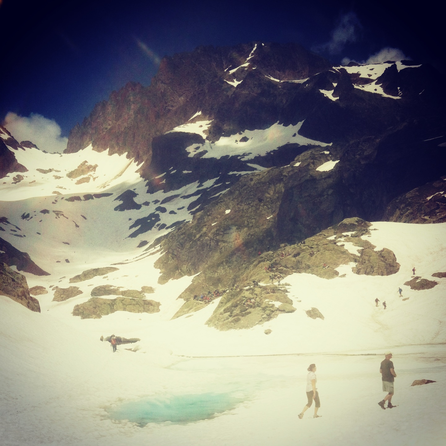 Lac Blanc in the summer snow